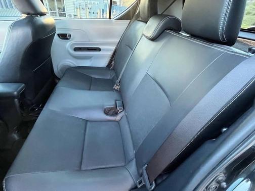 2013 Toyota Prius c Four