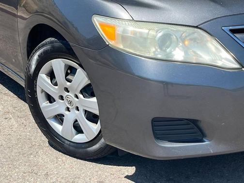 2010 Toyota Camry LE