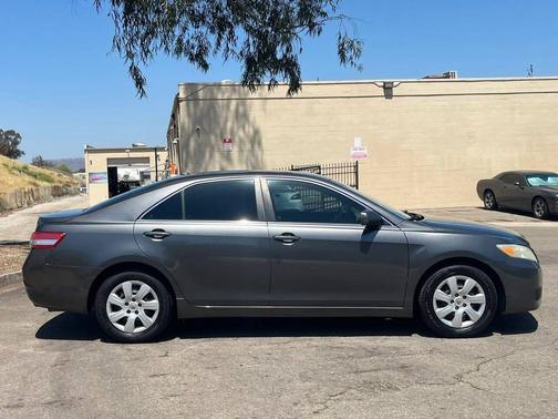 2010 Toyota Camry LE