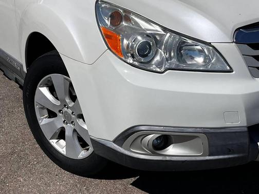 2010 Subaru Outback 2.5 i Limited