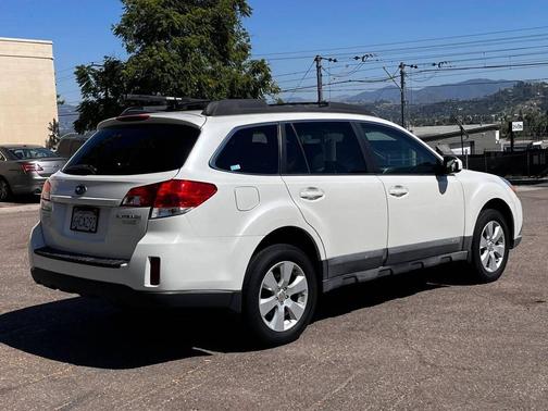 2010 Subaru Outback 2.5 i Limited