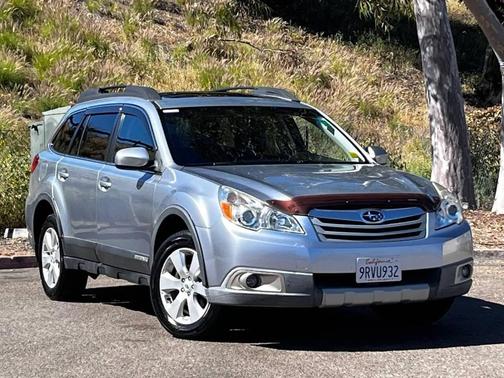 2012 Subaru Outback 2.5i Limited