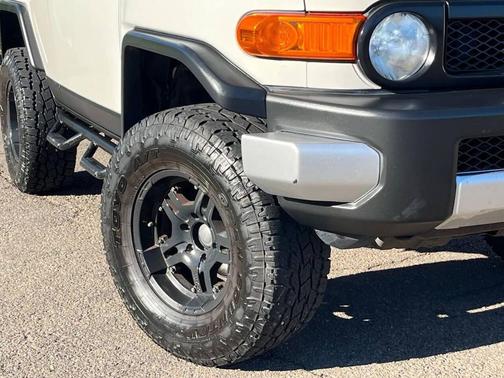 2010 Toyota FJ Cruiser Base
