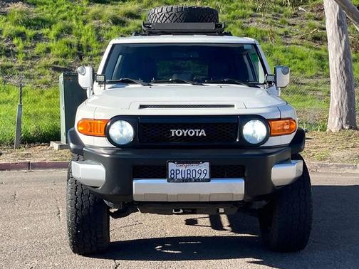 2010 Toyota FJ Cruiser Base