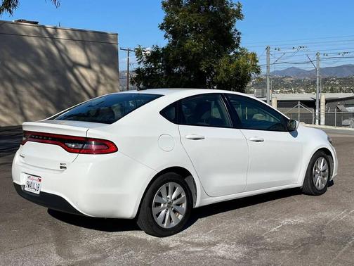 Bright White Clearcoat 2014 Dodge Dart SXT