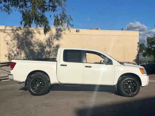 2010 Nissan Titan XE