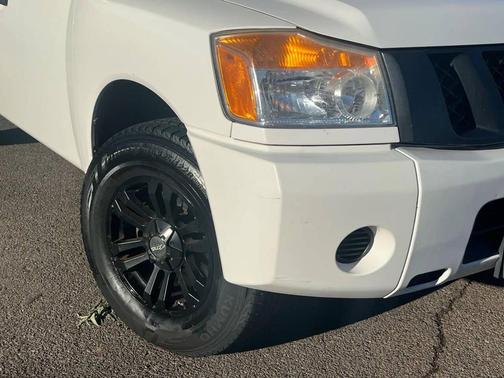 2010 Nissan Titan XE