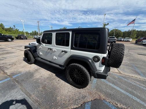 Bright White Clearcoat 2020 Jeep Wrangler Unlimited Sport