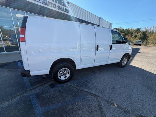 2021 GMC Savana 2500 Work Van
