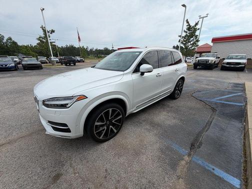 Crystal White Metallic 2018 Volvo XC90 T6 Inscription