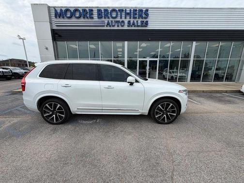 Crystal White Metallic 2018 Volvo XC90 T6 Inscription