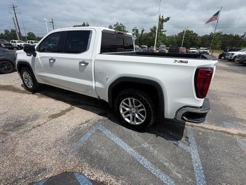 Summit White 2021 GMC Sierra 1500 SLT