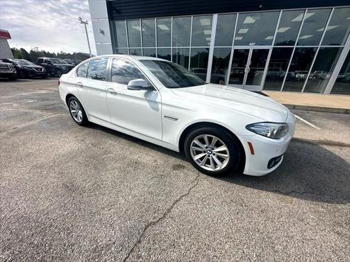 2015 BMW 528 4dr Sdn 528i RWD