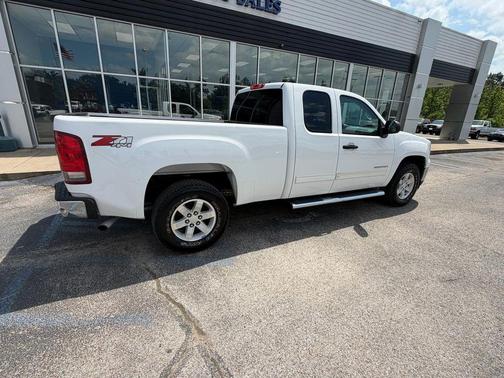 Summit White 2013 GMC Sierra 1500 SLE