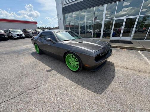Granite Crystal Metallic Clearcoat 2014 Dodge Challenger SXT