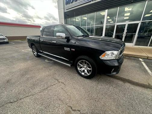 2017 RAM 1500 Limited Crew Cab 4x4 6'4' Box