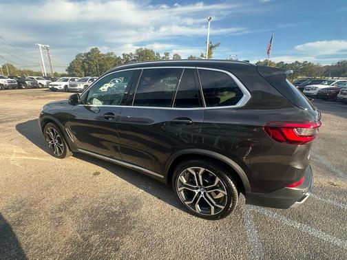 2023 BMW X5 sDrive40i