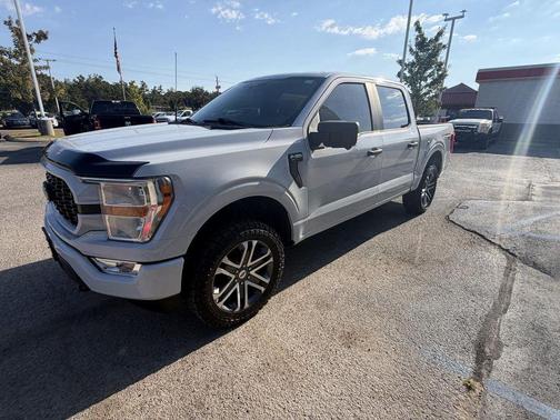 Space White Metallic 2022 Ford F-150 XL