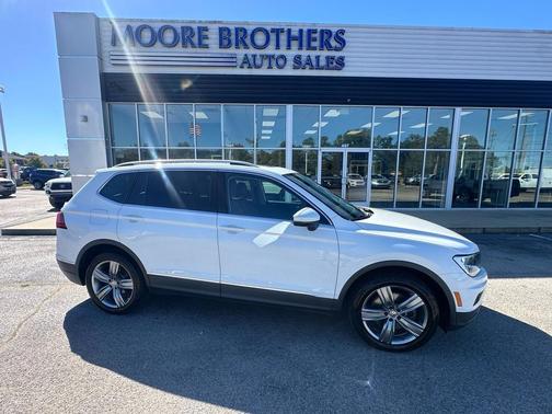 2021 Volkswagen Tiguan 2.0T SE R-Line Black