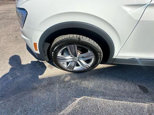 2021 Volkswagen Tiguan 2.0T SEL