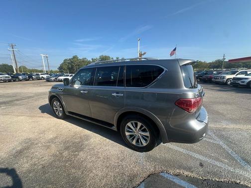 2015 INFINITI QX80 Base