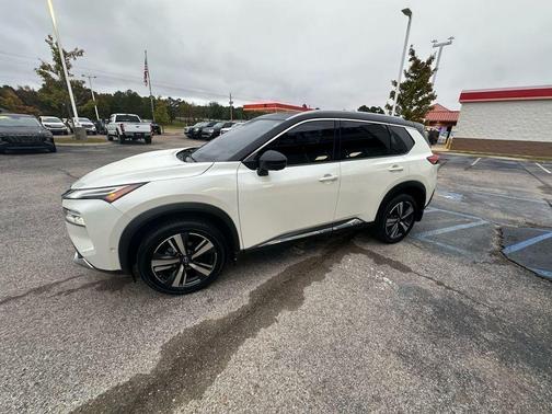 2022 Nissan Rogue Platinum