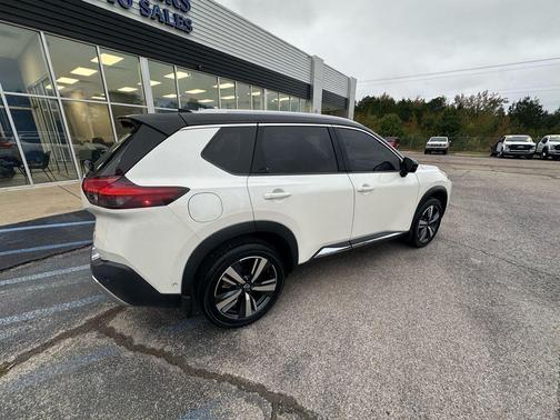 2022 Nissan Rogue Platinum