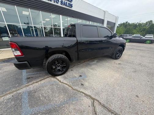 Diamond Black Crystal Pearlcoat 2021 RAM 1500 Big Horn/Lone Star