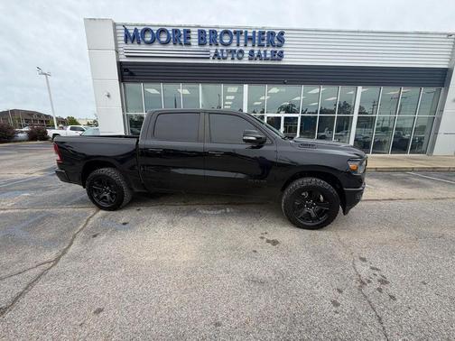 Diamond Black Crystal Pearlcoat 2021 RAM 1500 Big Horn/Lone Star