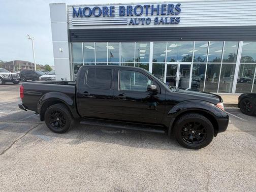 Magnetic Black Pearl 2020 Nissan Frontier SV