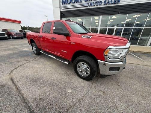 2020 RAM 2500 Tradesman Crew Cab 4X4 6'4' Box