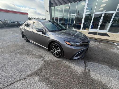 Predawn Gray Mica 2023 Toyota Camry SE