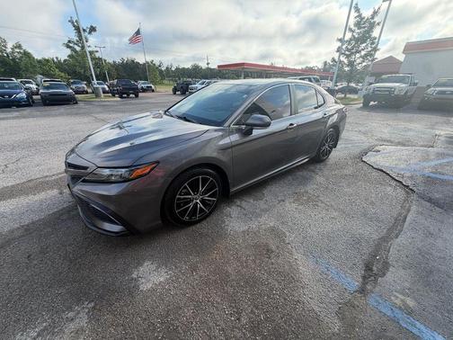 Predawn Gray Mica 2023 Toyota Camry SE