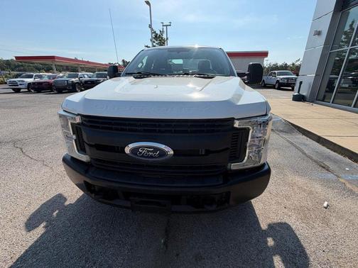 Oxford White 2019 Ford F-250 XL