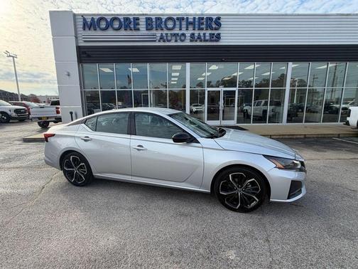 2024 Nissan Altima SR FWD