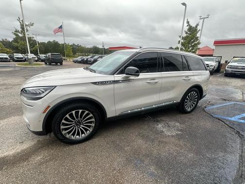 2022 Lincoln Aviator Reserve AWD