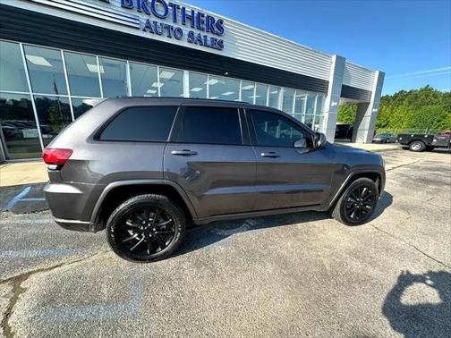 2020 Jeep Grand Cherokee Altitude