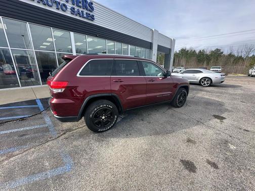 2017 Jeep Grand Cherokee Laredo
