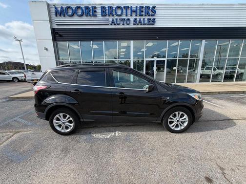 Shadow Black 2018 Ford Escape SE