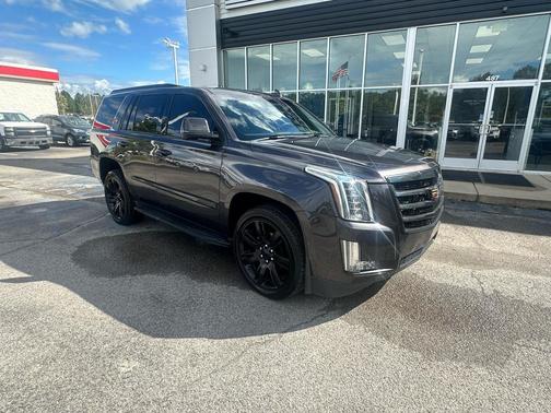 2017 Cadillac Escalade Luxury