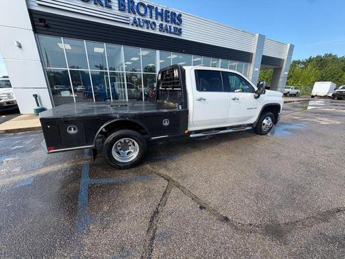 Iridescent Pearl Tricoat 2020 Chevrolet Silverado 3500 LTZ