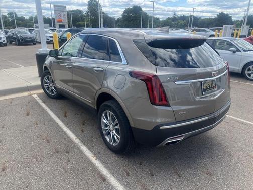 2023 Cadillac XT5 Premium Luxury