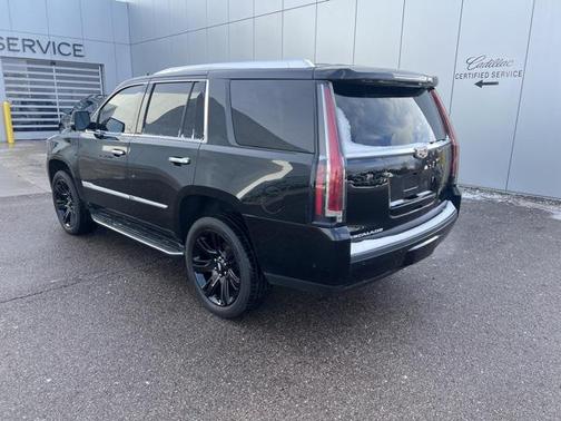 2020 Cadillac Escalade Luxury