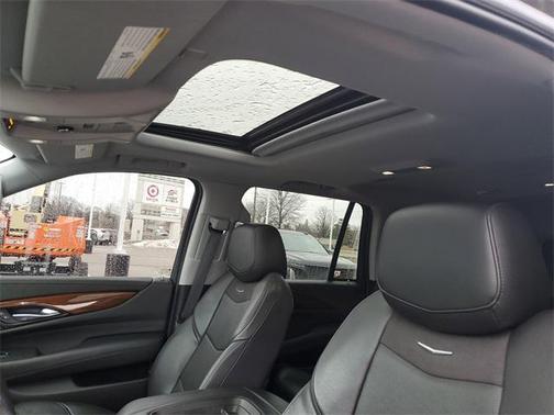 2020 Cadillac Escalade Luxury