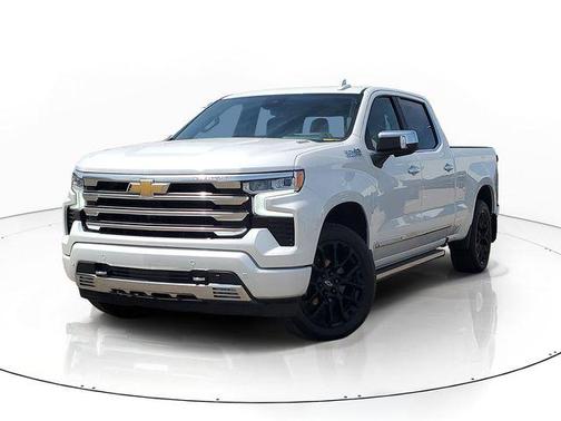 Iridescent Pearl Tricoat 2024 Chevrolet Silverado 1500 High Country