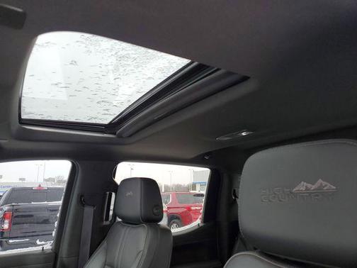 2020 Chevrolet Silverado 1500 High Country