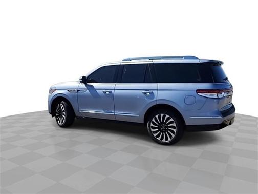 2022 Lincoln Navigator Black Label