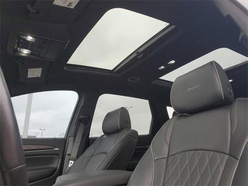 2022 Buick Enclave AWD Avenir