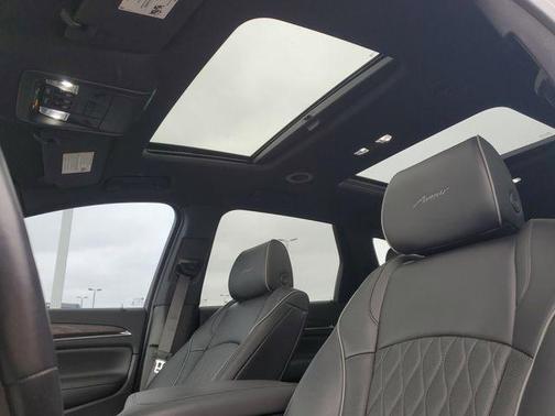 2022 Buick Enclave AWD Avenir