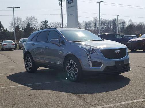 2024 Cadillac XT5 Sport